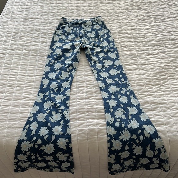 SOLD - Picture 3 of 6